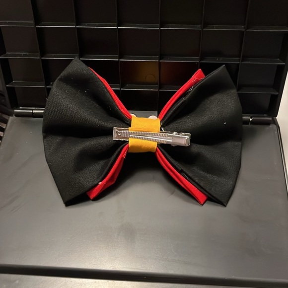 Disney Mickey Mouse bow - Picture 2 of 4
